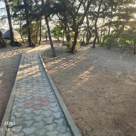 His Grace Sea View Cottages - Private Beach At Malpe أودوبي المظهر الخارجي الصورة