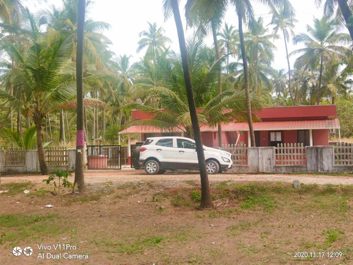 His Grace Sea View Cottages - Private Beach At Malpe أودوبي المظهر الخارجي الصورة