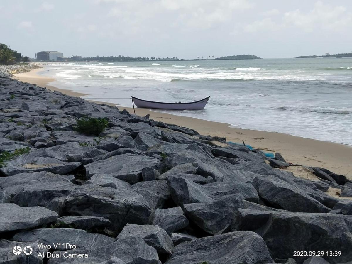 His Grace Sea View Cottages - Private Beach At Malpe أودوبي المظهر الخارجي الصورة