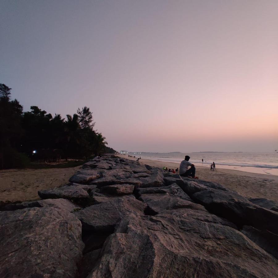 His Grace Sea View Cottages - Private Beach At Malpe أودوبي المظهر الخارجي الصورة