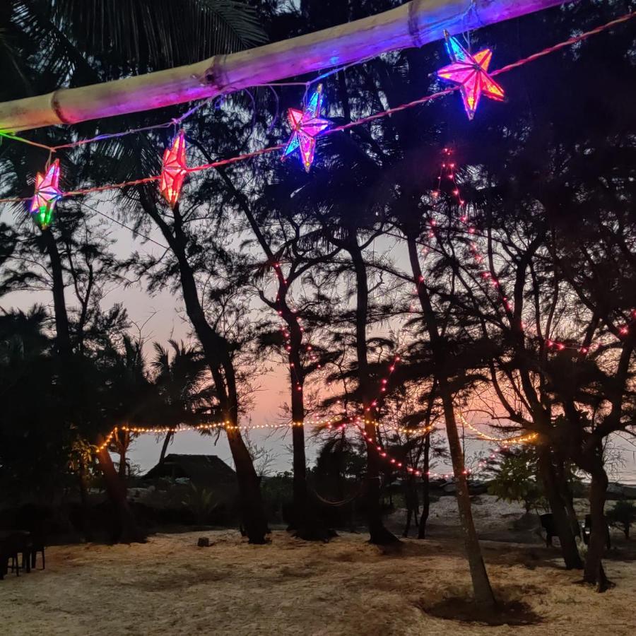 His Grace Sea View Cottages - Private Beach At Malpe أودوبي المظهر الخارجي الصورة