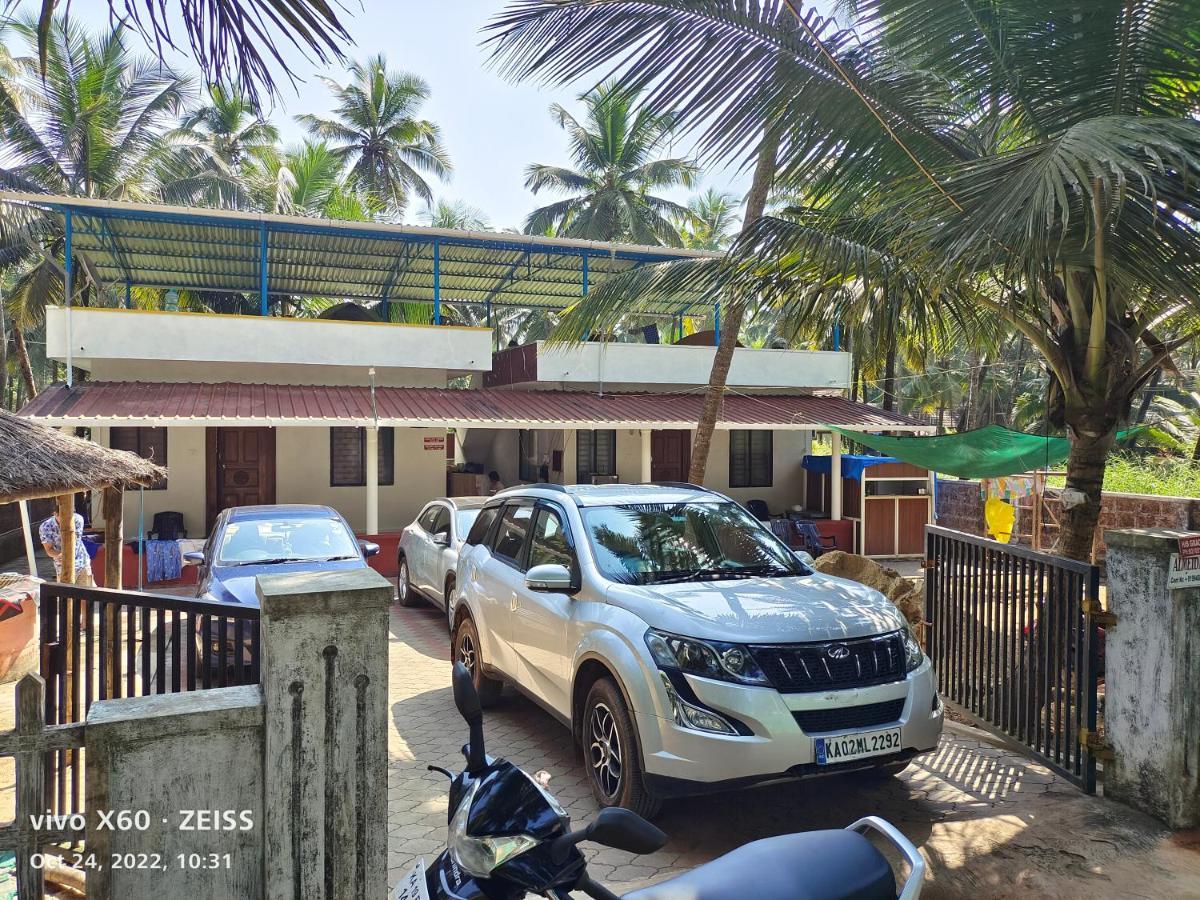 His Grace Sea View Cottages - Private Beach At Malpe أودوبي المظهر الخارجي الصورة