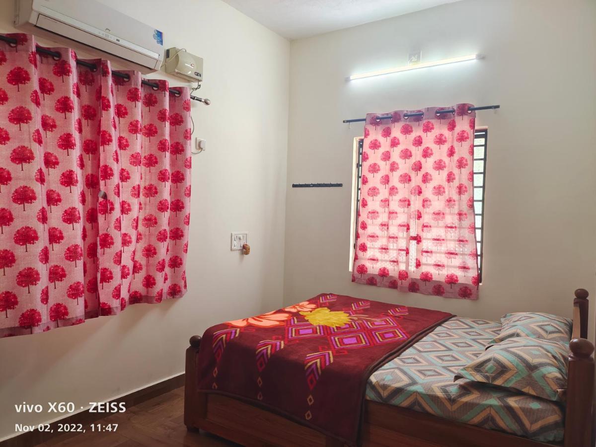 His Grace Sea View Cottages - Private Beach At Malpe أودوبي المظهر الخارجي الصورة