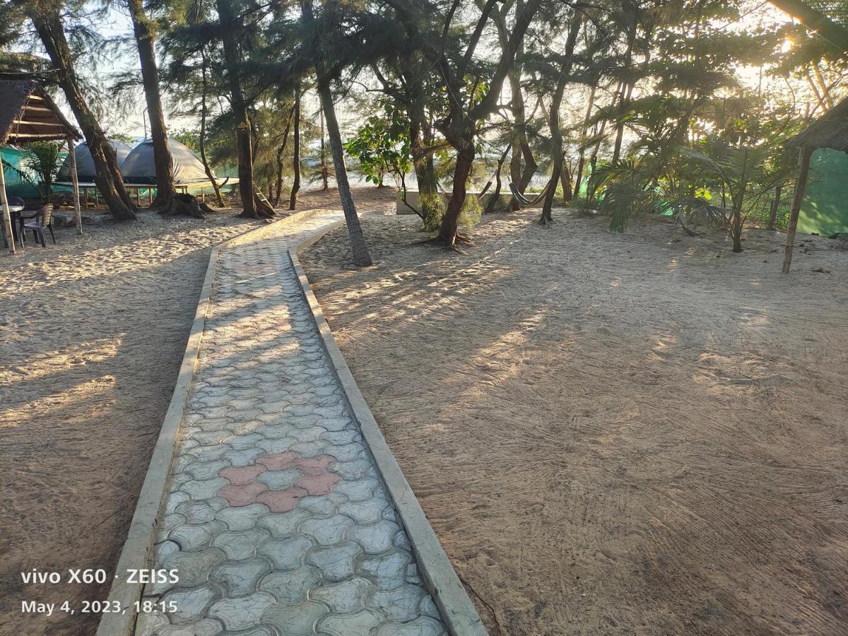 His Grace Sea View Cottages - Private Beach At Malpe أودوبي المظهر الخارجي الصورة
