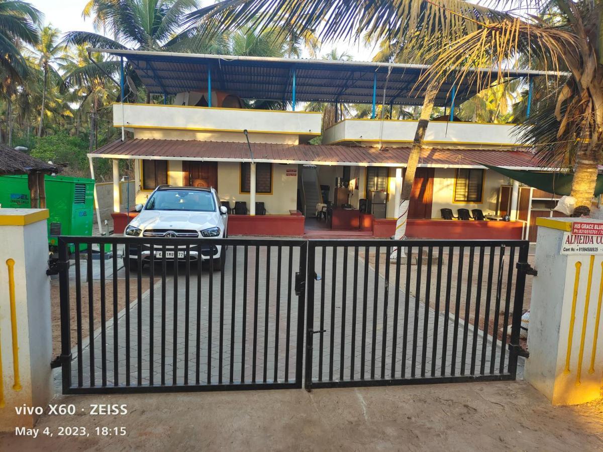His Grace Sea View Cottages - Private Beach At Malpe أودوبي المظهر الخارجي الصورة